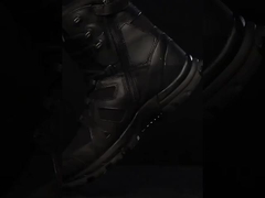 सैन्य जूते